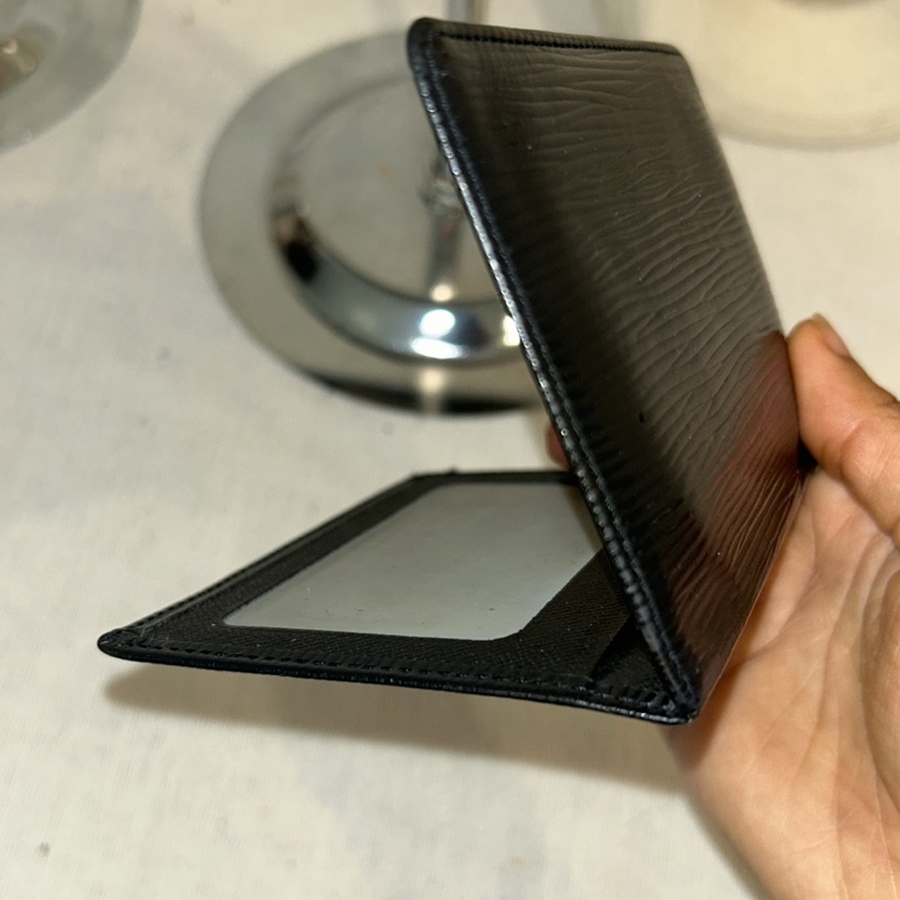 Louis Vuitton Leather Card Holder - Picture 7 of 7